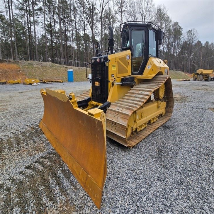 Caterpillar D5 Bulldozer factory